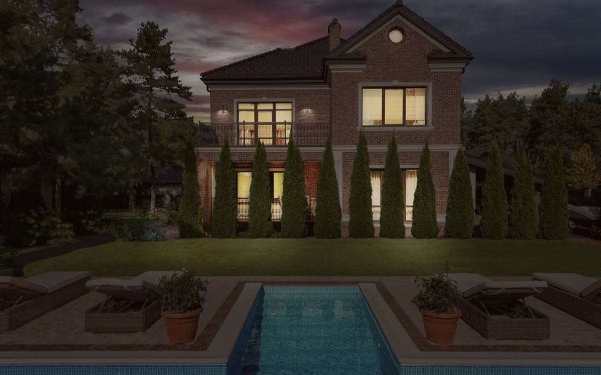 Piscina construida en el patio de una vivienda